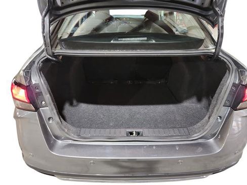 Used 2025 Nissan Versa SV image 25