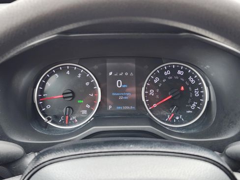 Used 2021 Toyota RAV4 XLE w/ Convenience Package AWD/4WD image 9