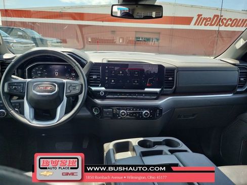 Used 2025 GMC Sierra 1500 SLT AWD/4WD image 9