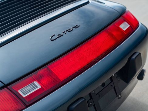 Used 1995 Porsche 911 Cabriolet image 32