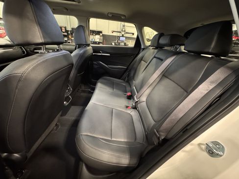 Certified 2023 Kia Seltos SX w/ SX Sunroof Package image 21