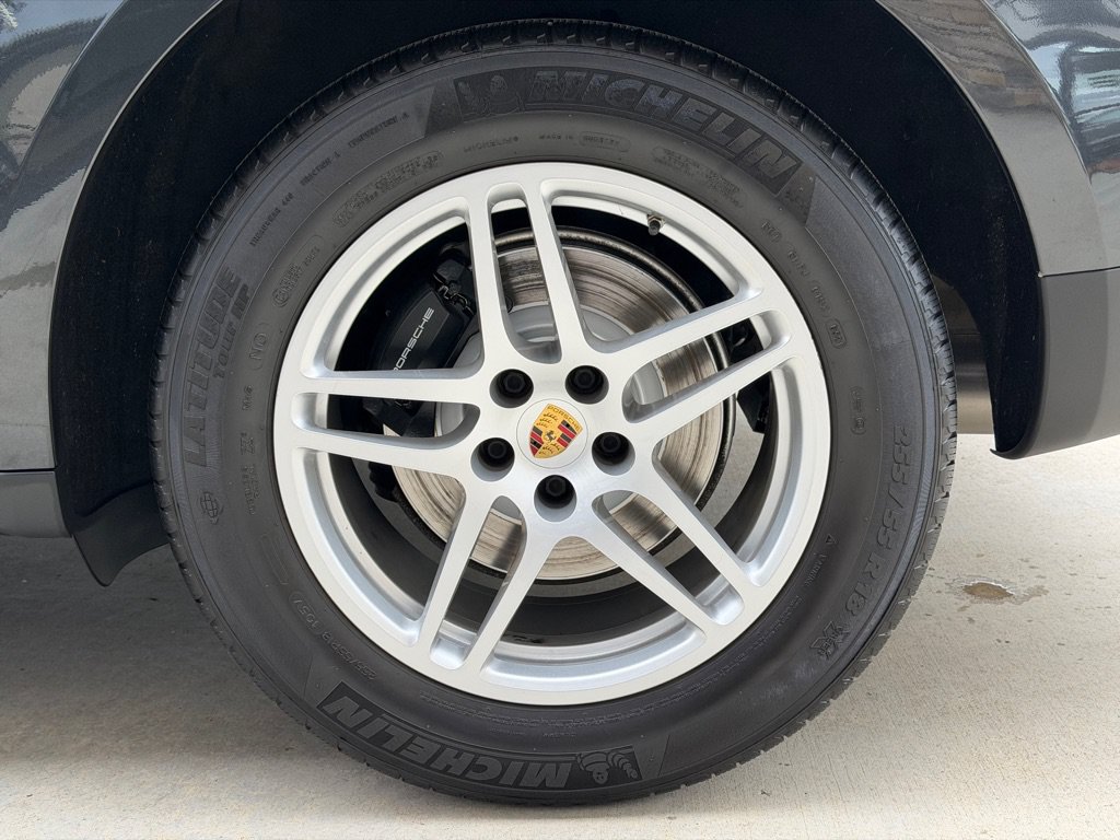 Used 2021 Porsche Macan AWD/4WD image 20