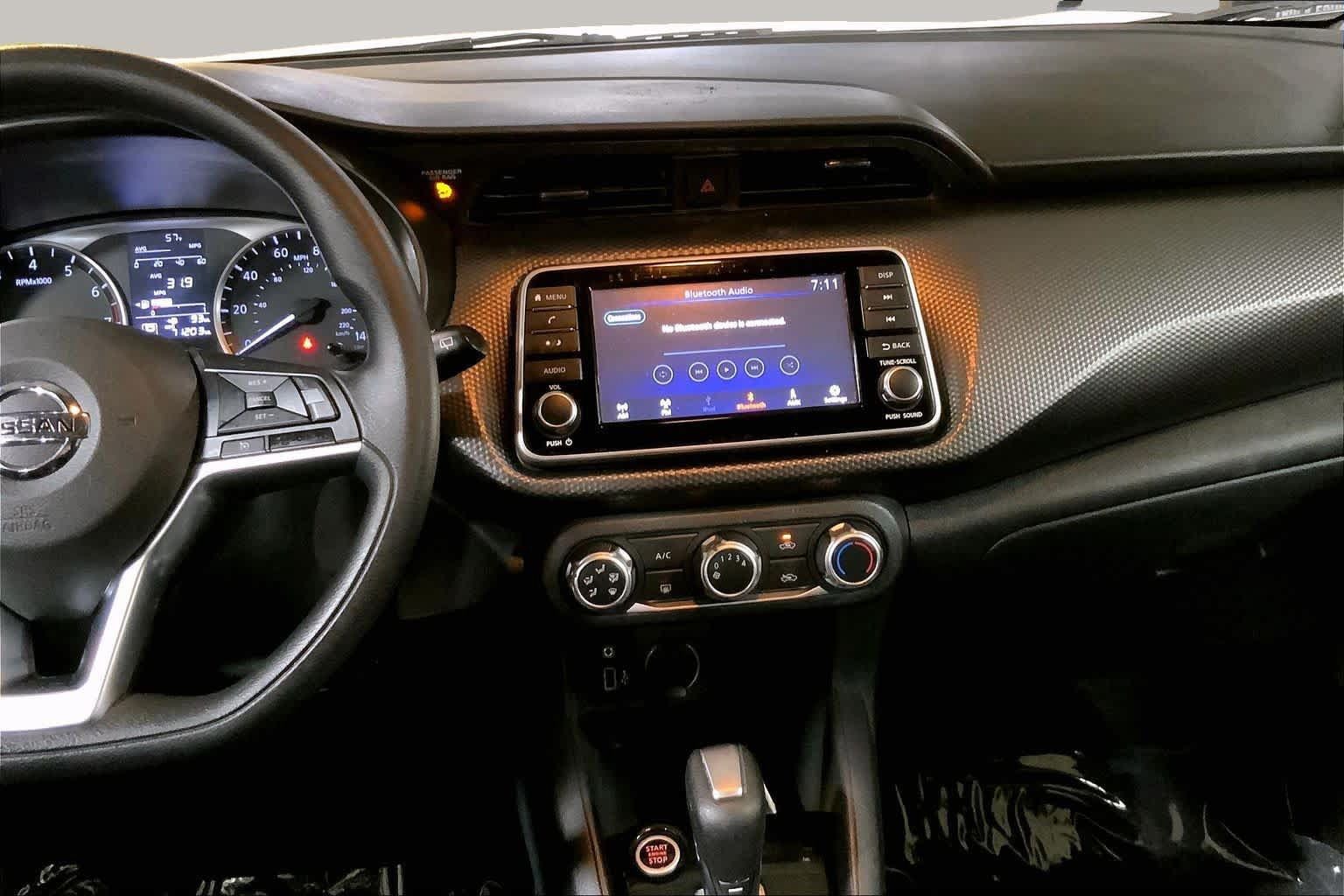 Used 2020 Nissan Kicks S FWD image 7