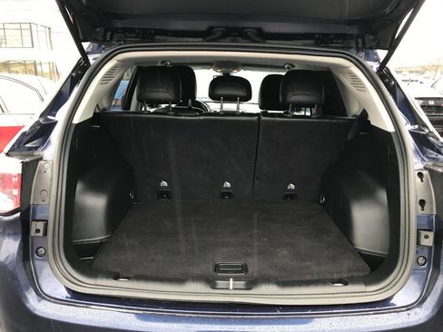 Used 2020 Jeep Compass Latitude w/ Popular Equipment Group image 12