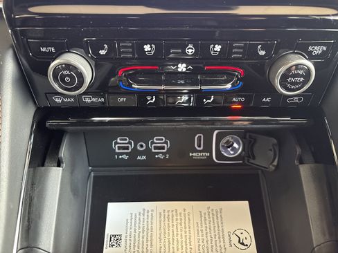 New 2025 Jeep Grand Cherokee Summit image 20