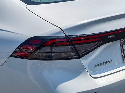 Used 2025 Honda Accord SE image 8
