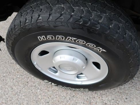 Used 2015 Ford F250 XL w/ Camper Package image 14