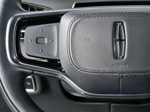 Used 2025 Lincoln Nautilus Premier w/ Jet Appearance Package AWD/4WD image 12
