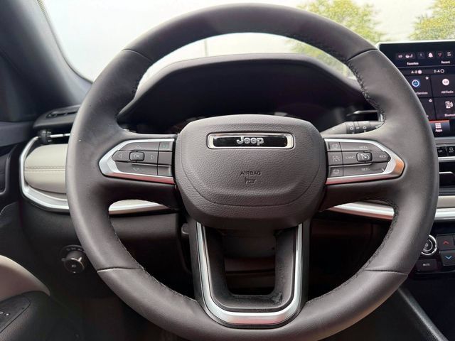 Certified 2025 Jeep Compass Limited AWD/4WD image 20