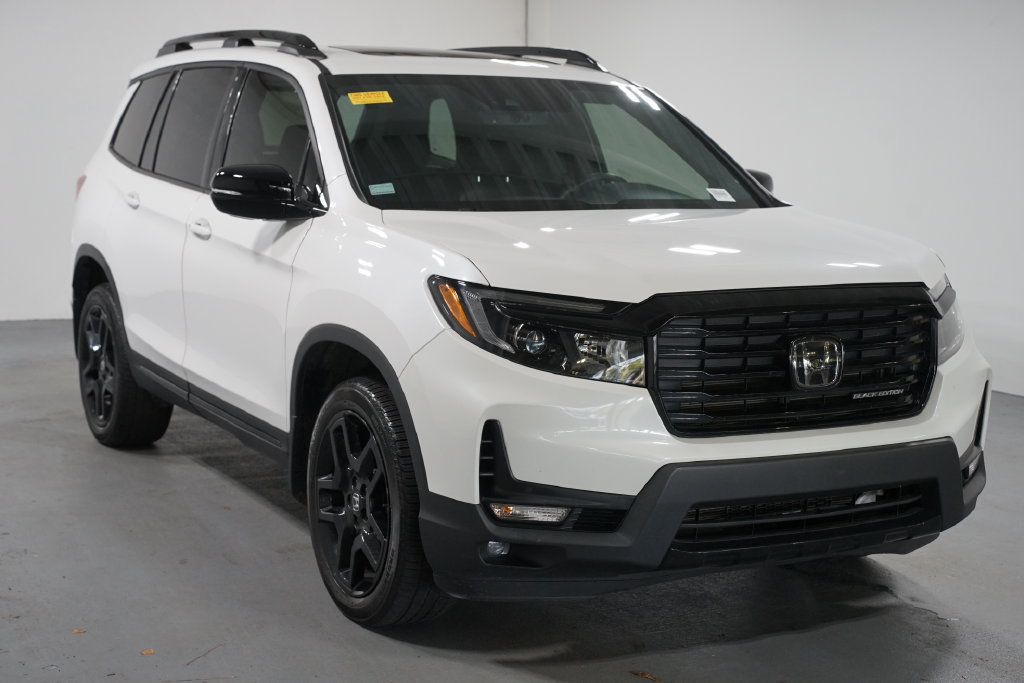 Used 2024 Honda Passport Black Edition image 3