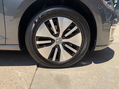 Used 2019 Volkswagen e-Golf SE w/ Driver Assistance Package FWD image 43