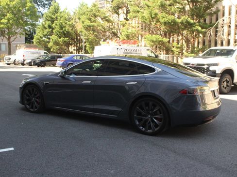 Used 2021 Tesla Model S Performance AWD/4WD image 9