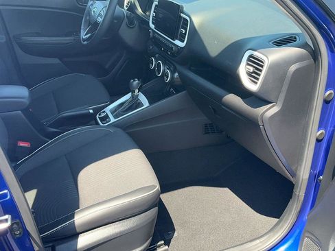 Certified 2023 Hyundai Venue Limited FWD image 29