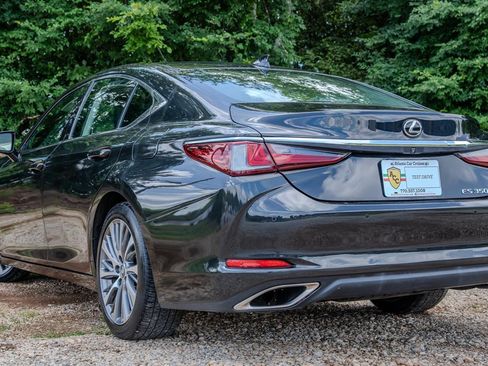 Used 2020 Lexus ES 350 w/ Premium Package FWD image 3