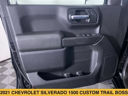 Certified 2021 Chevrolet Silverado 1500 Custom Trail Boss w/ LPO, Dark Essentials Package AWD/4WD image 10
