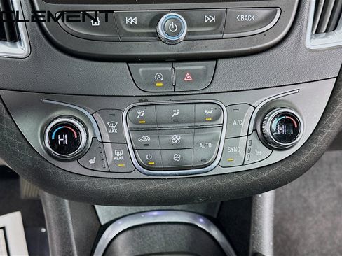 Used 2021 Chevrolet Malibu LT image 21