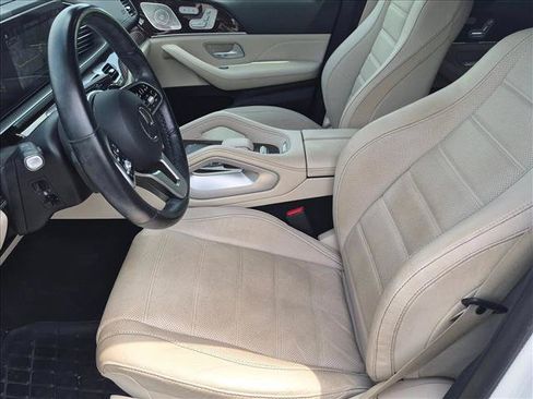 Used 2023 Mercedes-Benz GLS 450 4MATIC image 16