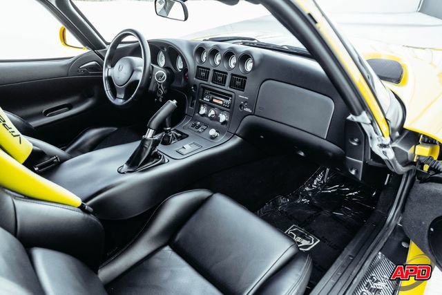 Used 2001 Dodge Viper GTS RWD image 22