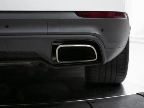 Certified 2023 Porsche Cayenne image 34