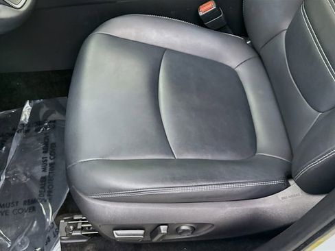 Used 2023 Toyota RAV4 XLE Premium AWD/4WD image 19