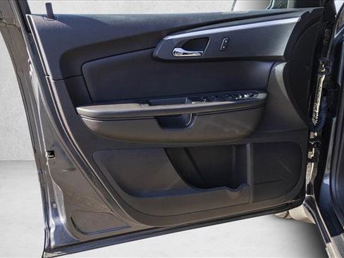 Used 2012 Chevrolet Traverse LT image 12