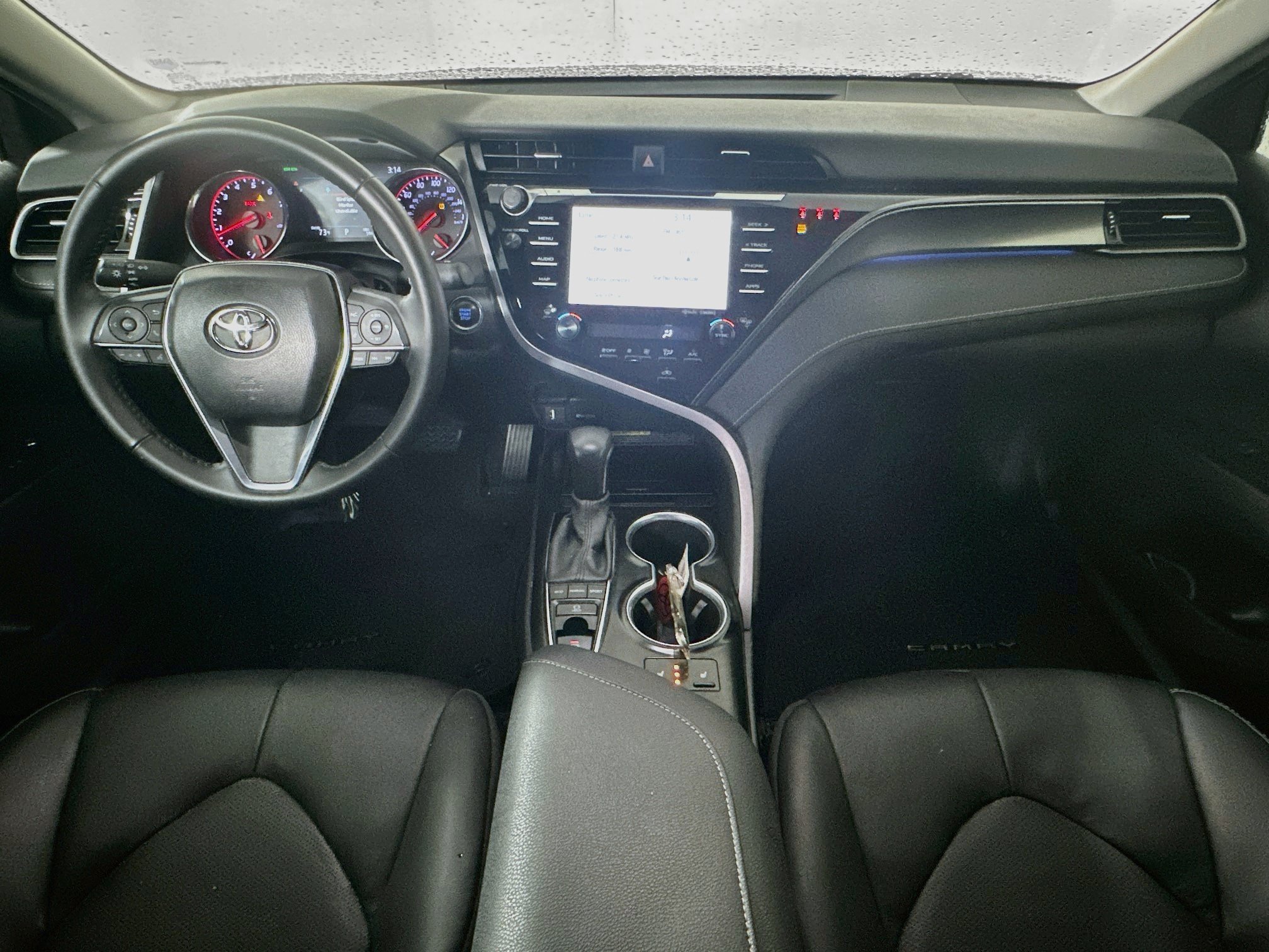 Used 2020 Toyota Camry XSE FWD image 27