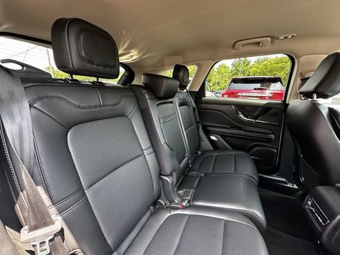 Certified 2024 Lincoln Corsair AWD w/ Equipment Group 101A image 38