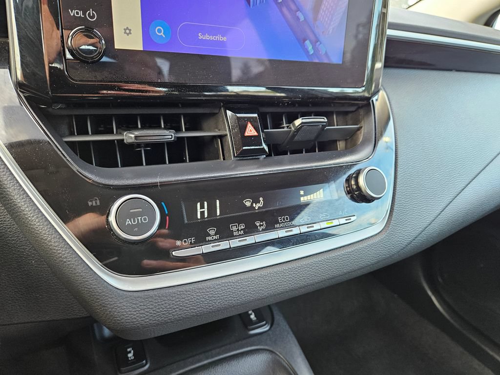 Used 2024 Toyota Corolla LE FWD image 25