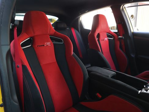 Used 2021 Honda Civic Type R Limited image 22