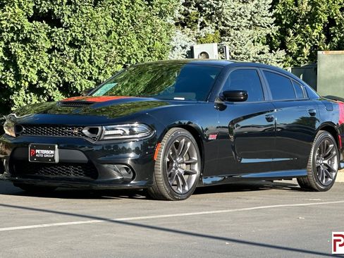Used 2020 Dodge Charger Scat Pack image 8