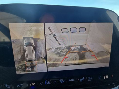 New 2026 Chevrolet Traverse RS image 15