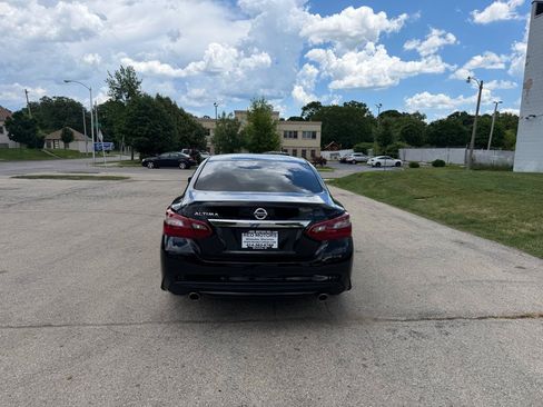 Used 2018 Nissan Altima 2.5 S FWD image 6