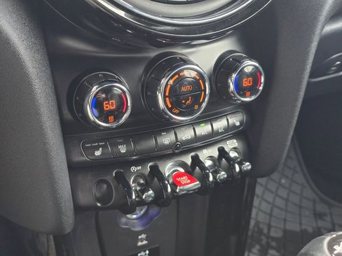 Used 2021 MINI Cooper S w/ Sidewalk Package image 19