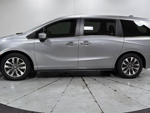 Used 2022 Honda Odyssey EX-L image 8