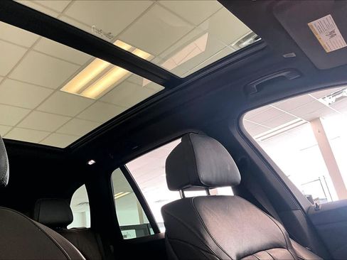Used 2019 BMW X5 xDrive50i w/ M Sport Package AWD/4WD image 13