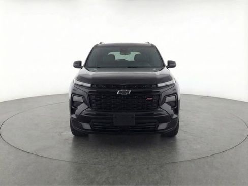 Used 2025 Chevrolet Traverse RS image 5