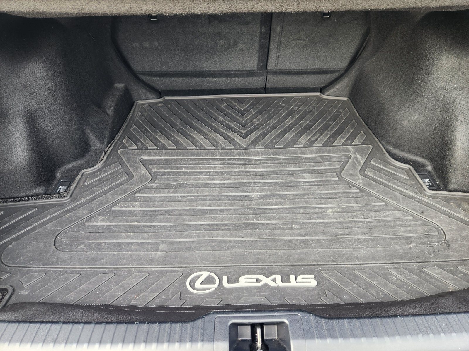 Used 2023 Lexus IS 350 F Sport RWD image 43