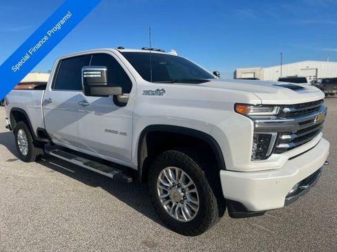 Used 2022 Chevrolet Silverado 2500 High Country w/ Z71 Off-Road Package image 8