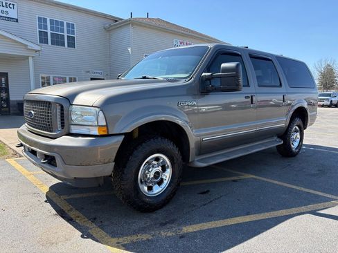 Used 2003 Ford Excursion Limited image 2