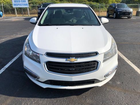 Used 2016 Chevrolet Cruze LT w/ Enhanced Safety Package FWD image 2