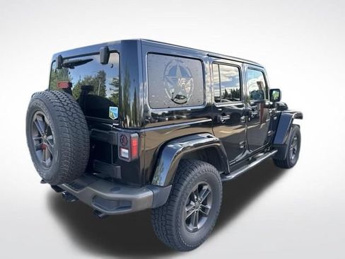 Used 2017 Jeep Wrangler Unlimited Sahara AWD/4WD image 8