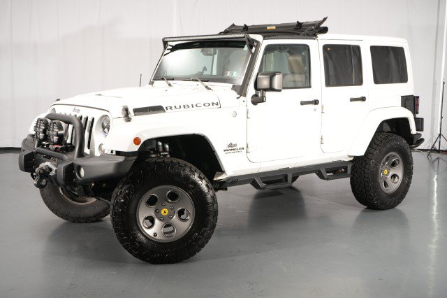 Used 2014 Jeep Wrangler Unlimited Rubicon w/ Connectivity Group AWD/4WD image 1