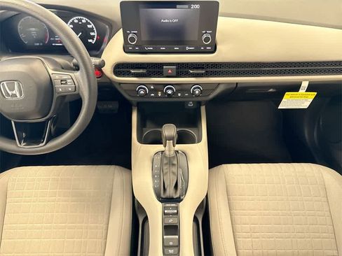 Certified 2025 Honda HR-V LX image 27