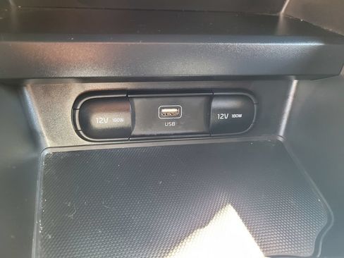 Used 2025 Kia Soul S FWD image 19
