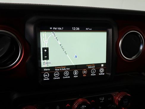 Used 2023 Jeep Gladiator Rubicon w/ Cold Weather Group image 7