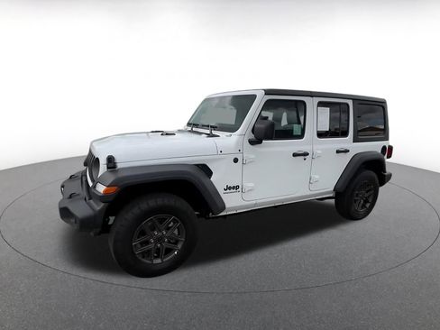 Used 2025 Jeep Wrangler Unlimited Sport AWD/4WD image 8