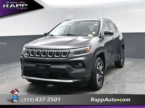 Used 2022 Jeep Compass Limited image 17