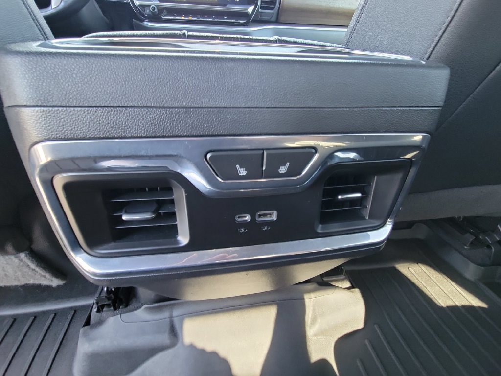Certified 2022 Chevrolet Silverado 1500 High Country w/ Technology Package AWD/4WD image 21