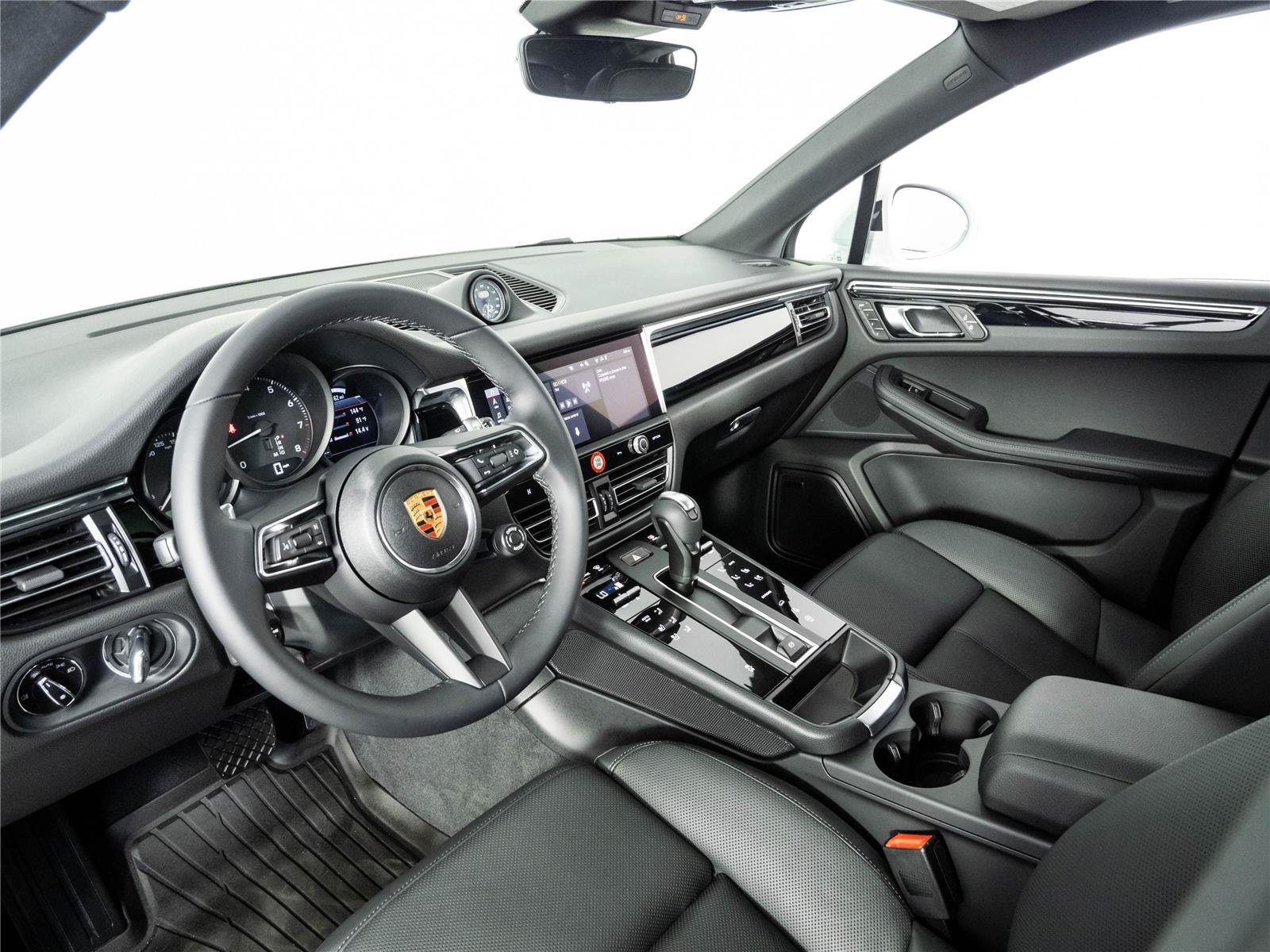 New 2026 Porsche Macan Turbo AWD/4WD image 5
