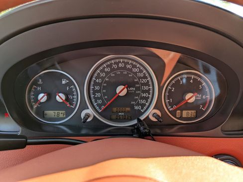 Used 2005 Chrysler Crossfire Limited RWD image 16